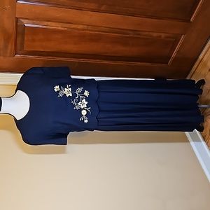 VINTAGE PERIWINKLE DRESS 16 BLUE & GOLD FLORAL EMBROIDERY LONG